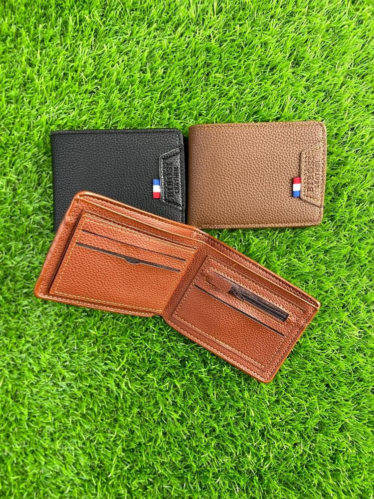 Men Leather Bi-Fold Wallet with Dot Pattern True Point