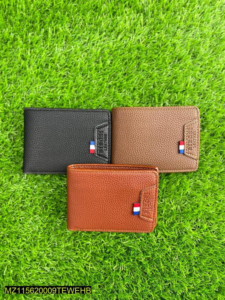Men Leather Bi-Fold Wallet with Dot Pattern True Point