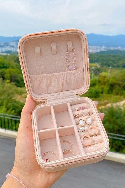 Stylish Jewelry Storage Box Pastel Green PE Film True Point